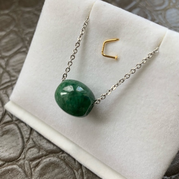 Genuine Jade Bead - Picture 2 of 4